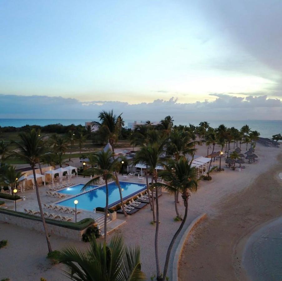 Villa Real Playa Nueva Romana 라로마나 외부 사진